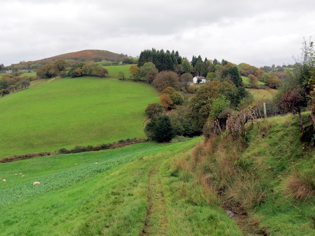 Llwybr Ffarm Trebannau / Trebannau Farm path