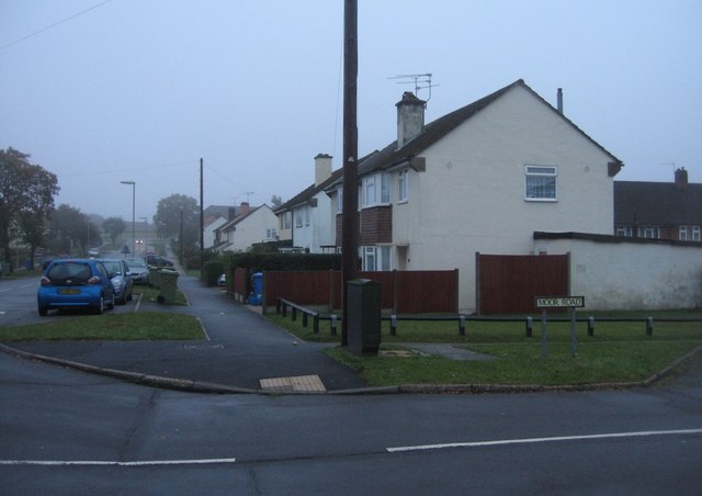 Moor Road / Greatfield Road