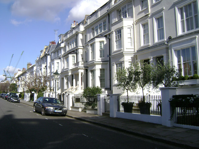 East side of Launceston Place,... © Robin Stott cc-by-sa/2.0 ...