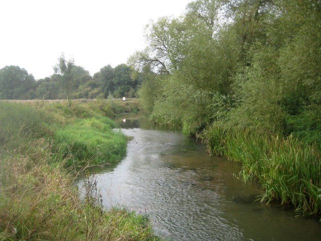 River Great Ouse between Cosgrove and... © Nigel Cox cc-by-sa/2.0 ...