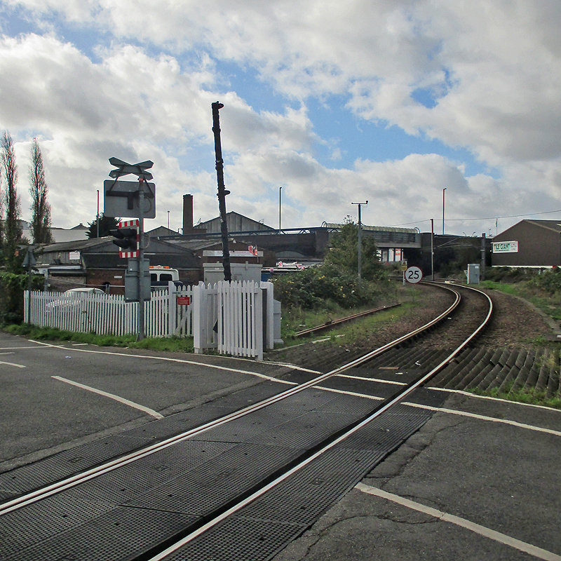 Laundry Lane Crossing: towards Cambridge © John Sutton :: Geograph ...