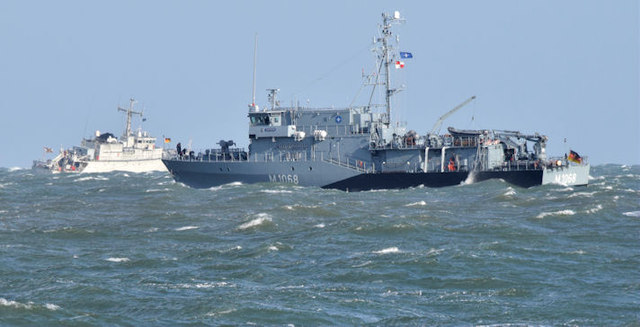 German naval ship off Bangor - October 2014(1)