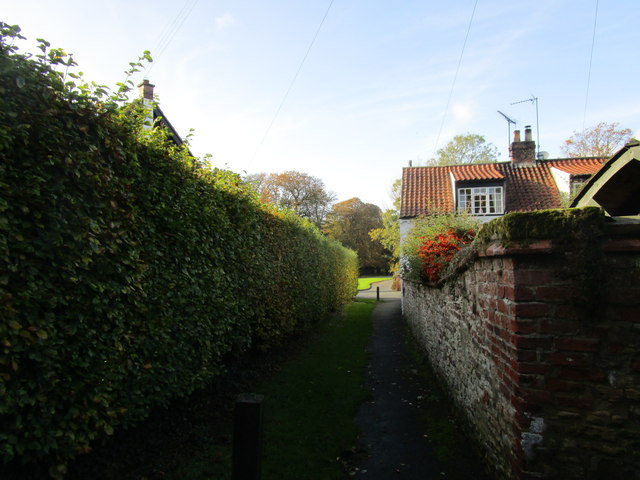 Footpath to Pudding Gate