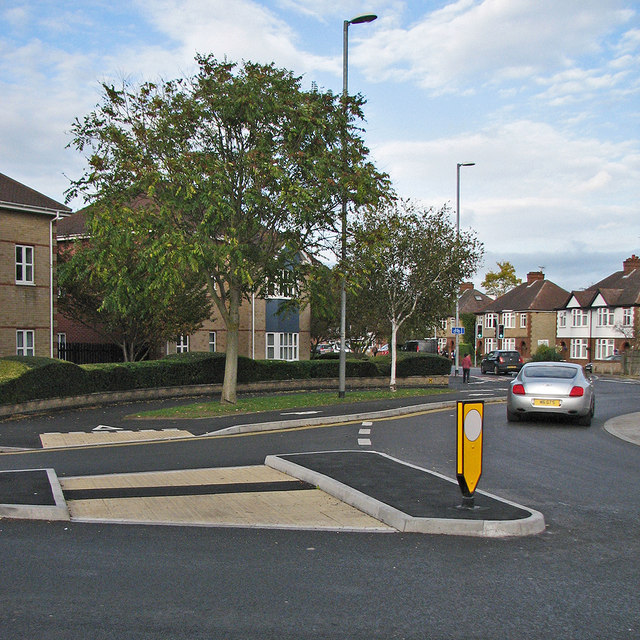 Perne Road: reworked roundabout