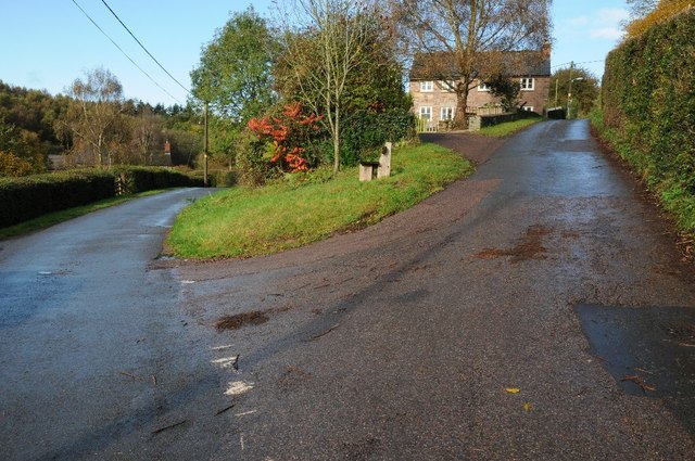 Junction of New Road and Lower Common