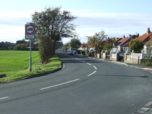 Moss Road (B5243)