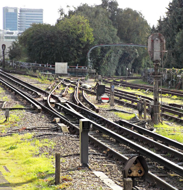 acton-town-tube-station-thomas-nugent-geograph-britain-and-ireland