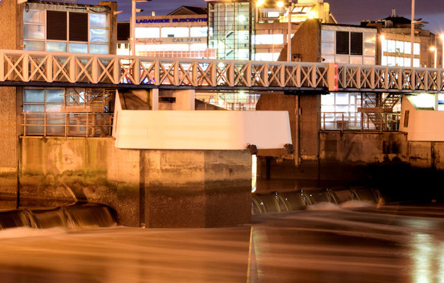 The Lagan weir footbridge, Belfast (night view) - October 2014(5)