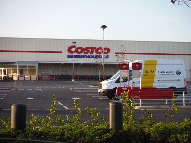 London : Hounslow - Costco Wholesale © Lewis Clarke :: Geograph Britain and  Ireland
