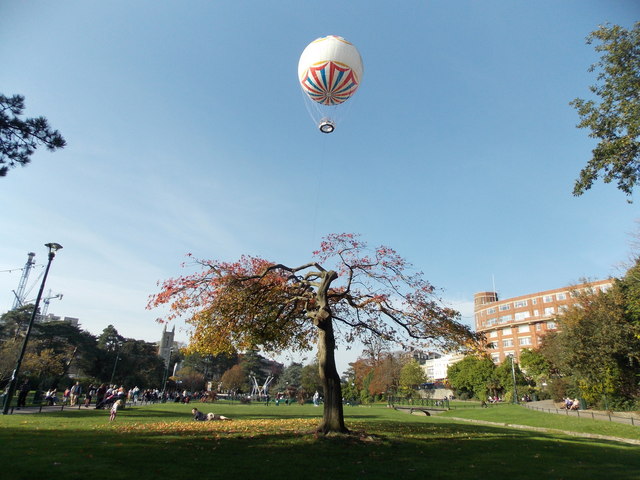 Bournemouth: an autumnal tree and the balloon