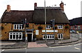 Three pigeons on top of The Three Pigeons Inn in Banbury