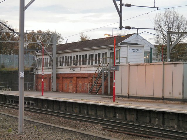 Stockport No.1 Signal Box © Gerald England Cc-by-sa/2.0 :: Geograph ...