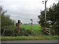 TL0833 : Bridleway signpost and bridge, near Fielden House by Christine Johnstone