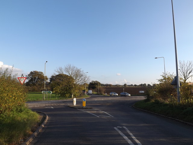 Bungay Road, Tasburgh © Geographer :: Geograph Britain and Ireland