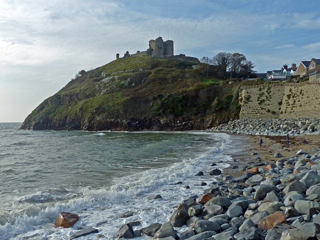 Beach and Criccieth Castle