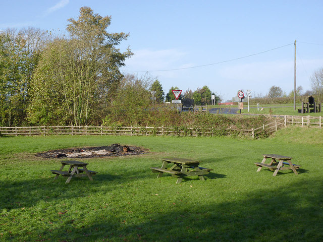 Bonfire Aftermath At The Sun Inn © Alan Murray-Rust Cc-by-sa/2.0 ...