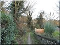 Path from Burydell Lane to Hedges Farm