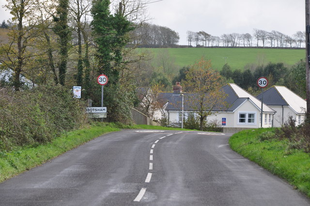 Torridge : Country Road