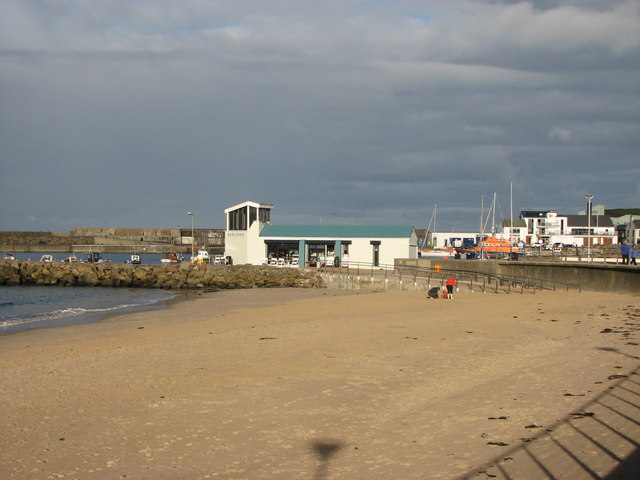 Babushka Portrush harbour © Willie Duffin cc-by-sa/2.0 :: Geograph Ireland