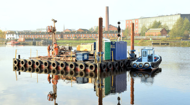 Survey barge, River Lagan, Belfast - November 2014(5)