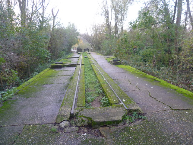 Middlesex Filter Beds © Marathon cc-by-sa/2.0 :: Geograph Britain and