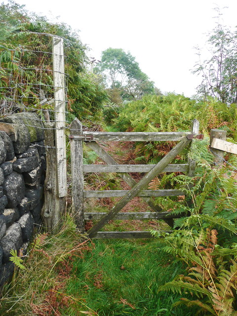 Gate on Hebden Royd FP68