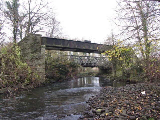 Pipeline and girder bridges across the Afon Lwyd