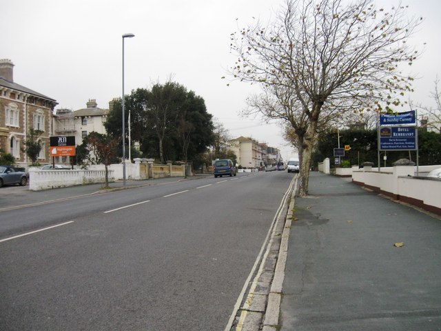 Dorchester Road © Alex McGregor cc-by-sa/2.0 :: Geograph Britain and ...