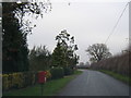 Roadside postbox at Lawns Farm