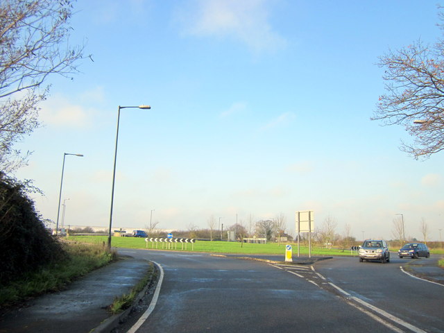Near Pershore - B4083 Joining A44 by Roy Hughes