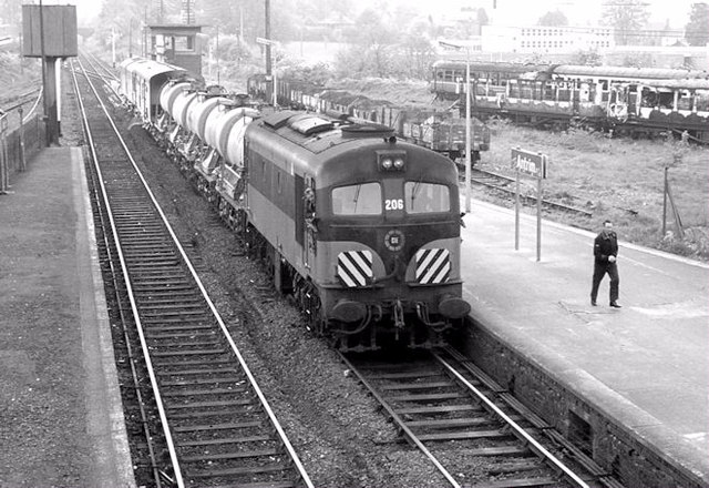 The CIE weed spraying train, Antrim (June 1983)