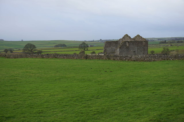 Ruined barn above Silly Dale