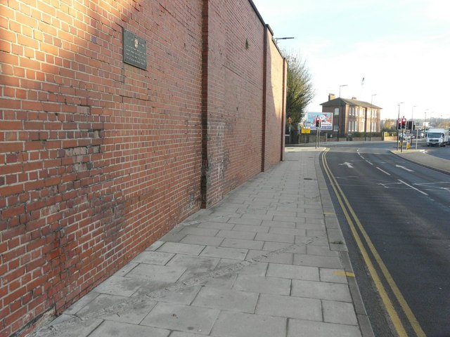 Granite setts in a pavement, Corporation Street (A2)