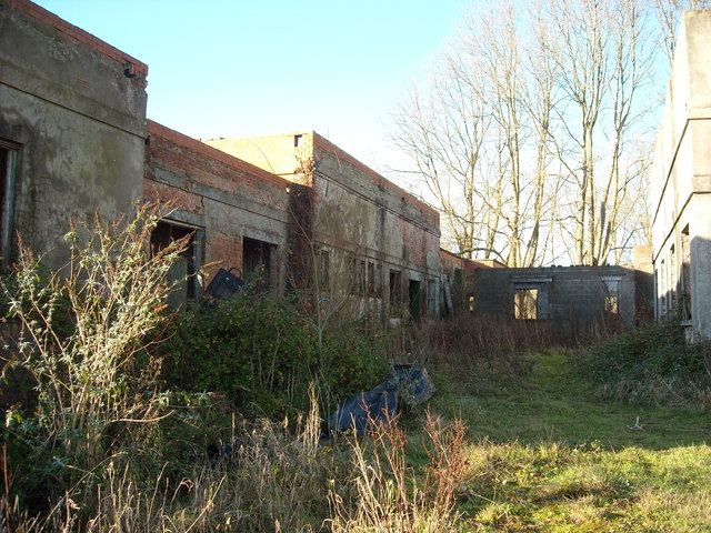 Officers' mess kitchens, former RAF... © Vieve Forward :: Geograph ...