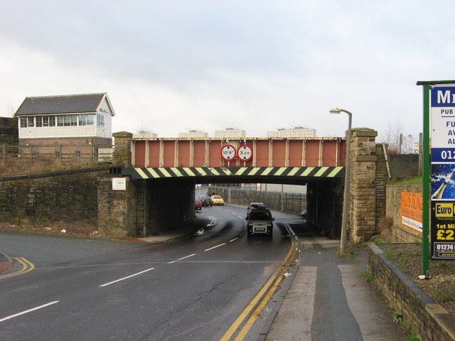 Mill Lane Bridge, MRB/60 & Mill Lane... © Stephen Armstrong cc-by-sa/2. ...