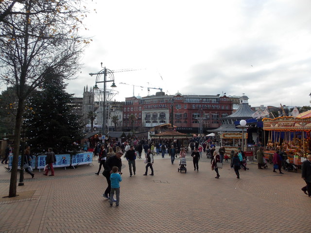 Bournemouth: The Square on Christmas Eve