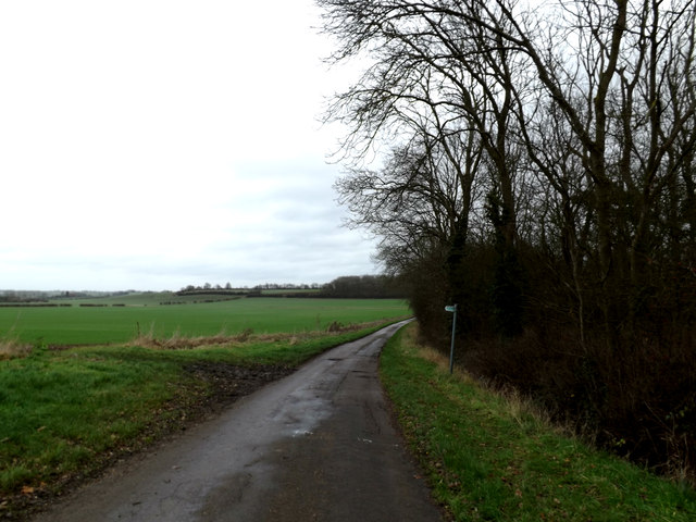 Manor Farm Road & footpath