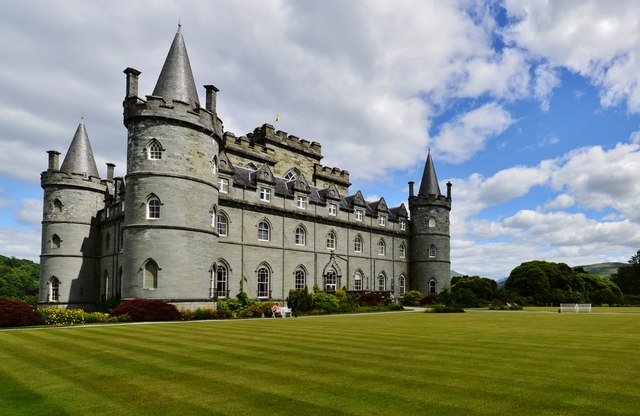 Inveraray Castle and gardens © Michael Garlick cc-by-sa/2.0 :: Geograph ...