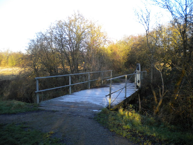 Frosty swing bridge over the Nottingham Canal