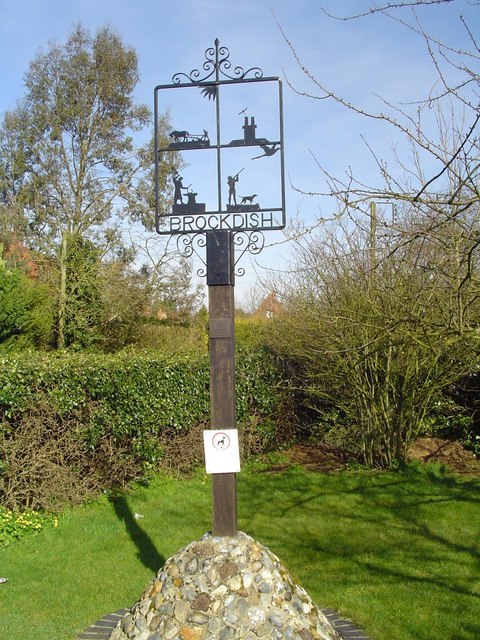 Brockdish village sign