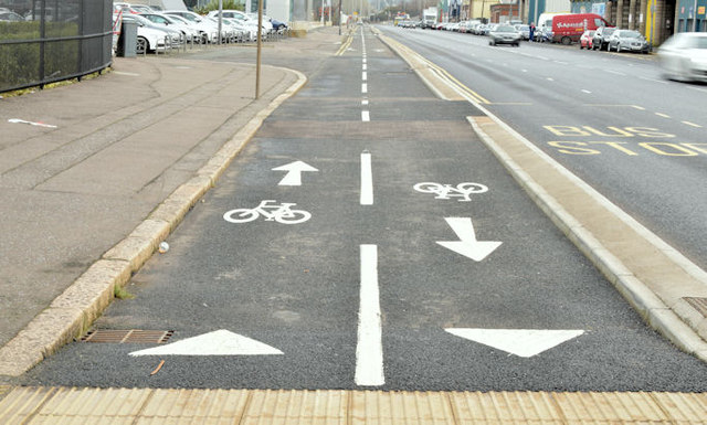 Cycle lanes, Sydenham Road, Belfast (January 2015)