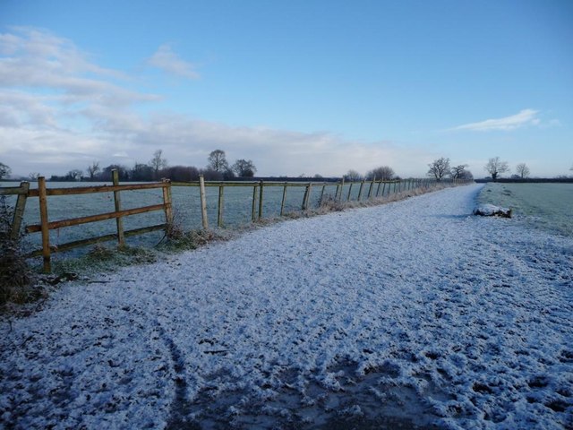 Snow-covered farm track north-east from Sandy Lane