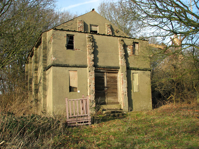 The old Squash court © Evelyn Simak :: Geograph Britain and Ireland