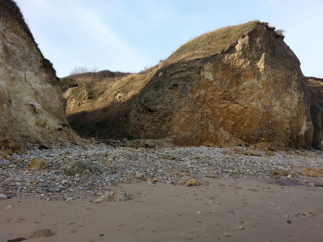 Ryhope Dene from the beach © Clive Nicholson cc-by-sa/2.0 :: Geograph ...