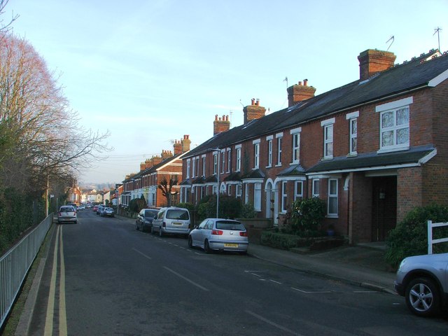 Barden Road, Tonbridge © Chris Whippet cc-by-sa/2.0 :: Geograph Britain ...