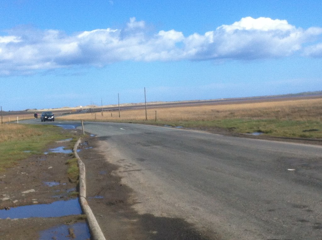 Lindisfarne causeway road © Darrin Antrobus cc-by-sa/2.0 :: Geograph ...