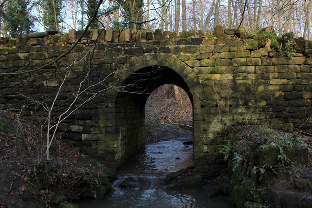 Stone Footbridge over Great Heads Beck © Chris Heaton cc-by-sa/2.0 ...