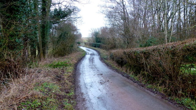 Road to Waun-y-mynach Common