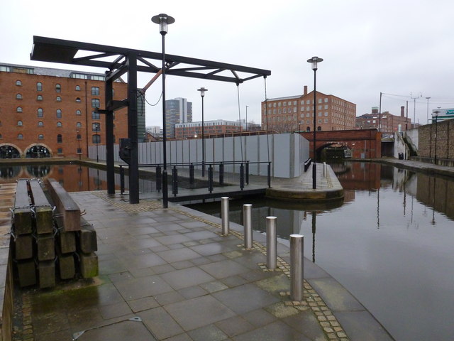 New look on the Rochdale Canal
