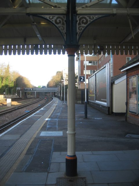 Platform 2 - Farnborough (Main)